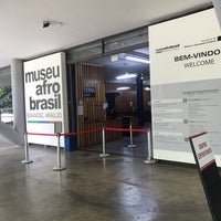 รูปภาพถ่ายที่ Museu Afro Brasil โดย Muriel S. เมื่อ 11/15/2023