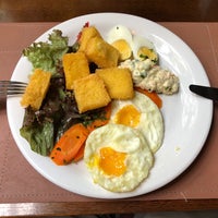 Foto diambil di Moinho Restaurante oleh Hugo P. pada 3/8/2018