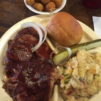 Photo taken at Dickey&amp;#39;s BBQ Pit by Tony J. on 9/18/2016