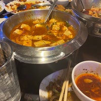 1/18/2022 tarihinde Tashia R.ziyaretçi tarafından Sichuan Hot Pot &amp;amp; Asian Cuisine'de çekilen fotoğraf