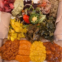 6/19/2022 tarihinde Tashia R.ziyaretçi tarafından Desta Ethiopian Kitchen'de çekilen fotoğraf