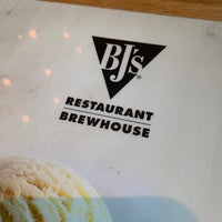 Photo taken at BJ&amp;#39;s Restaurant &amp;amp; Brewhouse by Tashia R. on 1/4/2020