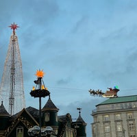 Photo taken at Weihnachtsmarkt Rathausmarkt by Maria 👣 V. on 12/20/2023