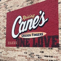 5/7/2019 tarihinde Jose R.ziyaretçi tarafından Raising Cane&amp;#39;s Chicken Fingers'de çekilen fotoğraf