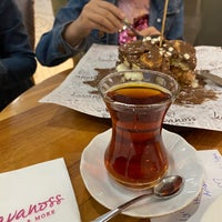 Photo taken at Kavanoss Pastry &amp;amp; More by M.ELİF 🇹🇷 on 12/26/2021
