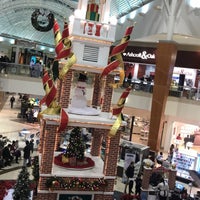 Foto tomada en SouthPark Mall  por Mohammed el 12/20/2021