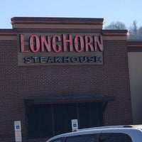 Photo taken at LongHorn Steakhouse by Kacy on 2/22/2020