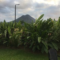Foto diambil di Volcano Lodge oleh Rocío C. pada 2/18/2017