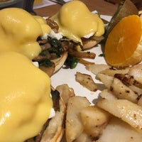 Photo taken at Chez Cora - Breakfast and Lunch by Cruz R. on 5/4/2019