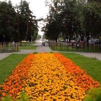 Photo taken at Сквер на винокурова by Роман В. on 7/8/2013