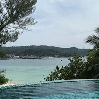 Photo taken at Phi Phi Cliff Beach Resort by Bodi ♈. on 12/2/2023