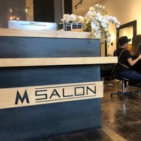รูปภาพถ่ายที่ M Salon โดย Wedad 🇺🇸 .. เมื่อ 2/26/2020