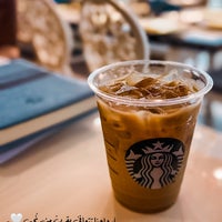 Photo taken at Starbucks (ستاربكس) by 𝕄🤍🎠 on 6/25/2022