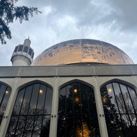 Photo taken at The London Central Mosque by ✨ on 4/21/2023
