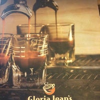 Foto tirada no(a) Gloria Jean&#39;s Coffees por Lale Y. em 8/1/2016