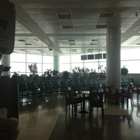 5/7/2013에 Reem A.님이 Doha International Airport (DOH) مطار الدوحة الدولي에서 찍은 사진