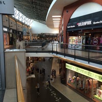 Foto tirada no(a) Centre Comercial Espai Gironès por David R. em 8/31/2015