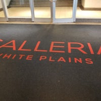 Foto tirada no(a) The Galleria at White Plains por Tyler J. em 9/23/2019