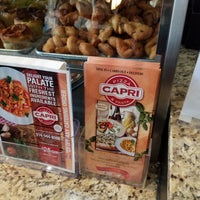 Foto scattata a Capri Pizza &amp;amp; Pasta da Tyler J. il 5/22/2019