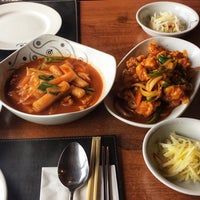 Photo taken at Seoul Restaurant by Nefise Üzülen on 6/14/2019
