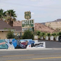 Photo taken at Route 66 Motel by Lora K. on 7/15/2022