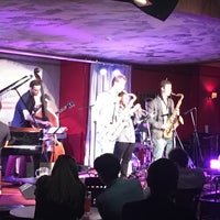 Снимок сделан в Vertigo Jazz Club &amp; Restaurant пользователем Anna 5/20/2017