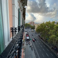 Foto diambil di Stay Together Barcelona Apartments oleh 🍾 pada 9/12/2021