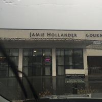 Das Foto wurde bei Jamie Hollander Gourmet Foods von Diana D. am 9/19/2016 aufgenommen