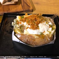 Foto diambil di Food Mood Cafe&amp;amp;Restaurant oleh T. Ç. pada 6/14/2019