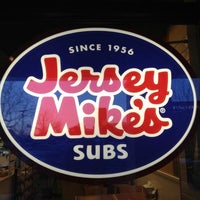 รูปภาพถ่ายที่ Jersey Mike&amp;#39;s Subs โดย JerseyMikes H. เมื่อ 4/1/2013