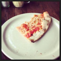 Foto diambil di Proto&amp;#39;s Pizza-North Boulder - Broadway oleh ʝᗩƘƎ ℍ. pada 4/13/2013