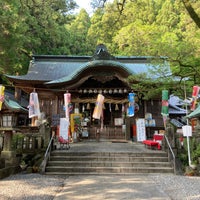 Photo taken at 椙本神社 by カリン酒 on 4/30/2021