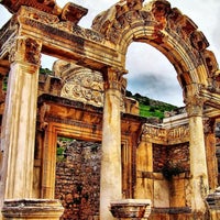 Das Foto wurde bei Ephesus Tours Agent von Ephesus Tours Agent am 4/8/2014 aufgenommen