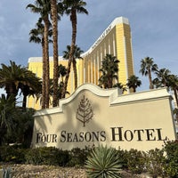 Review Mandalay Resort & Casino Beach Club