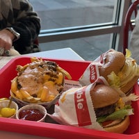 Photo taken at In-N-Out Burger by نَ on 1/8/2024