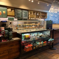 Photo taken at Starbucks by Moe ✨ on 10/14/2021
