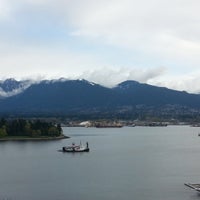 4/21/2013 tarihinde Jeff Y.ziyaretçi tarafından Renaissance Vancouver Harbourside Hotel'de çekilen fotoğraf
