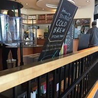 Photo taken at Starbucks by Guido on 8/17/2016