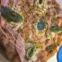 Das Foto wurde bei Song&amp;#39; e Napule Pizzeria von Guido am 12/10/2023 aufgenommen