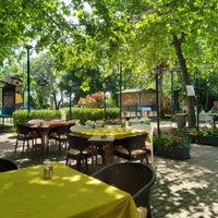 Photo prise au Yeni Palmiye Cafe &amp;amp; Restaurant par Yeni P. le11/24/2020