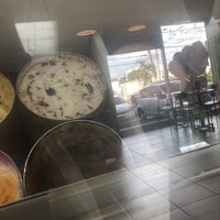 Photo taken at Baskin-Robbins by Rosa G. on 6/24/2021