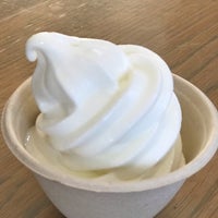 Foto tirada no(a) Fraiche Yogurt por Cindy Y. em 6/17/2019