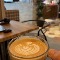 Foto tirada no(a) Melange Coffee House por SA em 8/22/2023