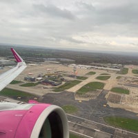 Foto scattata a London Gatwick Airport (LGW) da Eng.Hamad il 12/3/2022