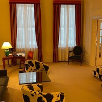 Foto tirada no(a) Hotel Taschenbergpalais Kempinski por Jens P. em 7/14/2021