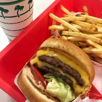 Photo taken at In-N-Out Burger by Toño H. on 3/13/2020