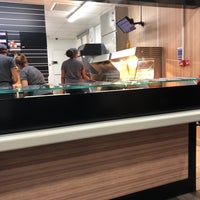 Photo prise au McDonald&amp;#39;s par Alia M. le11/15/2018