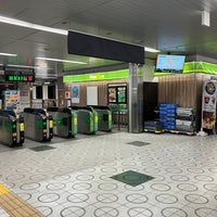 Photo taken at Arakawaoki Station by 絶対に許 on 3/9/2024