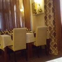 Das Foto wurde bei Krakow Restaurant von Дмитрий am 4/25/2017 aufgenommen