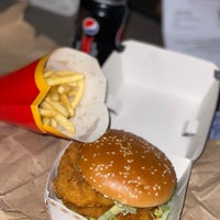 Photo taken at McDonald&amp;#39;s by Abdulaziz ♒️ on 9/30/2021